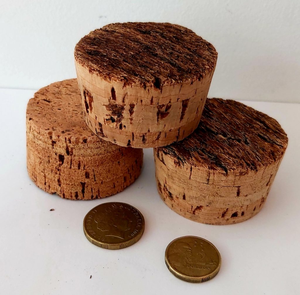 cork-bung-stoppers-rough-top-5-5-cm-claymotion